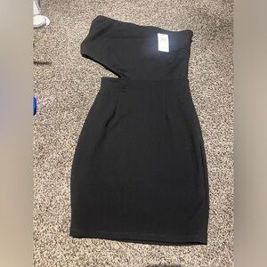 Guess off shoulder Lucy dress, Nwt, size XS